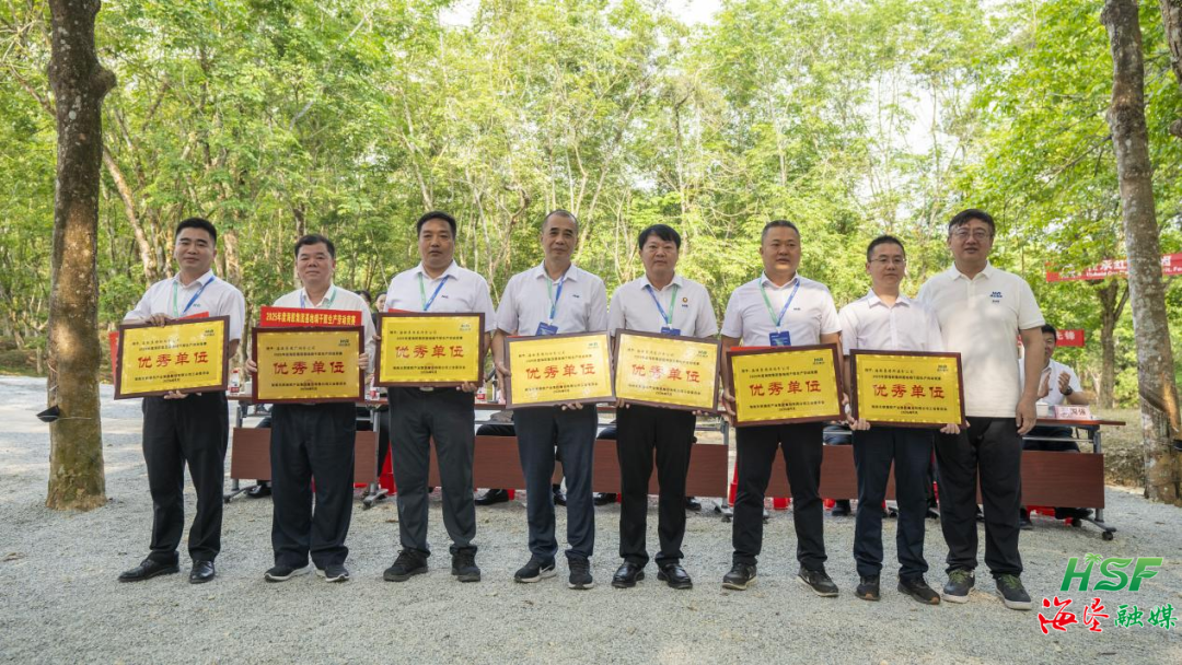 1775399404769081510.jpg